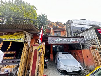Rumah 2 Lantai Pinggir Jalan Raya Tanjungsari Sumedang Dekat Alun-alun