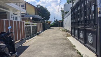 Tanah Kota Bandung SHM Bisa Split/Beli Sebagian 7 Menit Dari Exit Tol Buahb