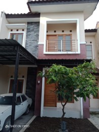 Unit Rumah 2 Lantai , siap huni , dekat kampus UII