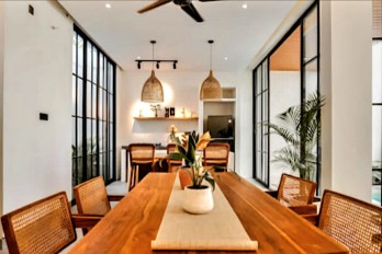 VILLA CANTIK DI MENGWI BALI