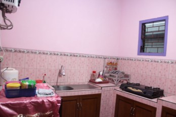 Villa  plus perabot dekat bns batu Madewo apples