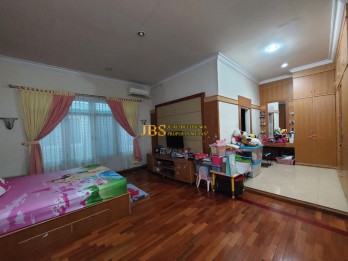 Dijual Rumah Siap Huni Lux di Komplek Sari Mas - Putri Hijau