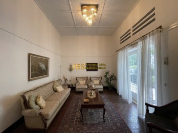 HOT SALE! Jual Rumah di Jalan Diponegoro (Depan Hotel Adimulia)