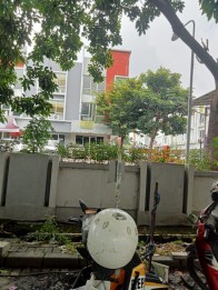 Jual Ruko Kosong Strategis di Puncak Permai Kota