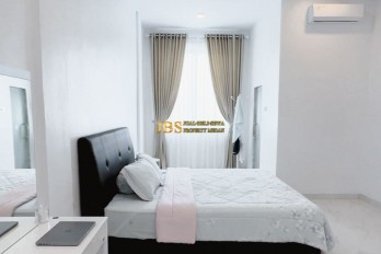 Jual Rumah Baru 2,5 Tingkat di Komplek Adam Malik