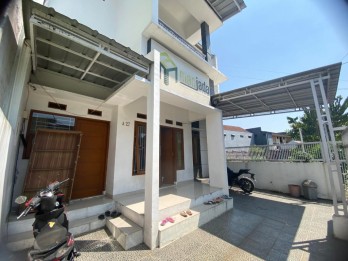 Jual Rumah Berkah Deket Komplek University