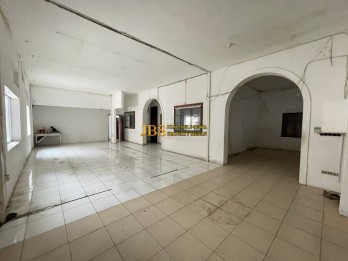 Jual Rumah Tua Hook di Jalan Sawah Lunto simpang