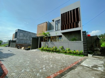LUXURY VILLA PREMIUM FULLY FURNISHED VIEW SAWAH DI JAKAL KM 12