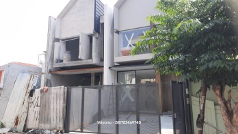 Rumah Kawasan Dharmahusada Dekat RSUD dr. Soetomo