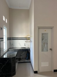 Rumah Mewah Desain Klasik Modern Di Banguntapan Bantul