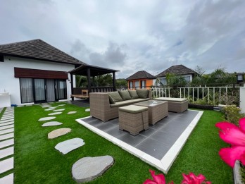 VILLA MEWAH FULLY FURNISHED DEKAT PANTAI MELASTI,