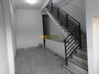 Dijual Ruko 3,5 Tingkat di Jalan Denai (Dekat Jl.