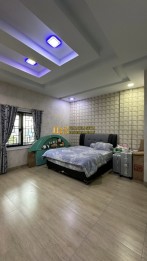 Dijual Rumah2,5 Tingkat Fully Furnished di