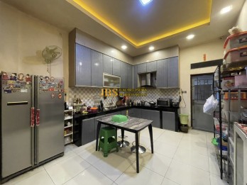 Dijual Townhouse Siap Huni di Komplek Karya Town