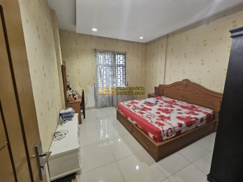 Dijual Townhouse di Komplek Karya Townhouse -