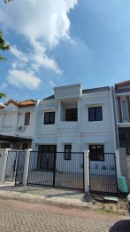 Jual Rumah Bagus 2 Lantai di Villa Sentra Raya