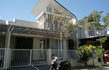 Jual Rumah Bagus Minimalis di Griya Babatan Mukti
