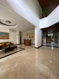 Dijual  EXECUTIVE MANSION, LOW RISE APARTMENT di Jl. Wijaya, Melawai, Kebay