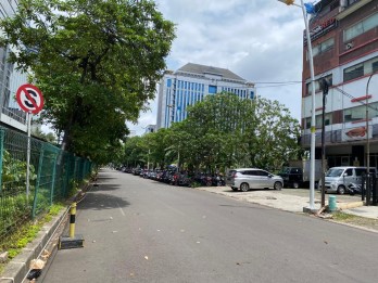 Dijual Ruko Gandeng di Puri Britania Jalan Puri Ayu, Kembangan, Jakarta Bar