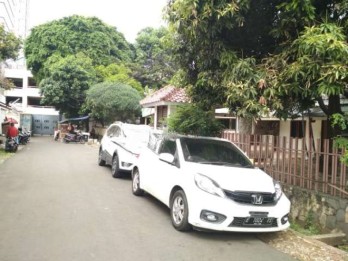 Dijual Rumah Tua di Jl. S. Parman, Jakbar