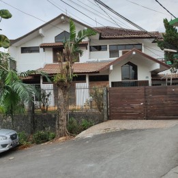 Dijual Rumah di Jl.Tosiga, Kebun Jeruk, Jakarta