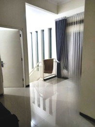 Jual Rumah Minimalis Modern 2 Lantai di Jl Sunan Muria Dinoyo