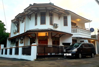 Jual harga terjangkau Rumah 2 lantai wilayah pondok gede bekasi
