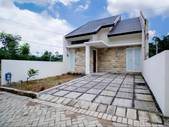RUMAH MODERN 300 JUTAAN LOKASI BANDULAN MALANG
