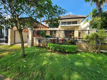 Rumah Modern Dijual di  Greenwood Araya