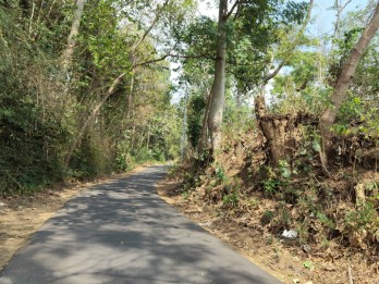Tanah poros jalan dekat wisata jatimpark 3 Kota Batu