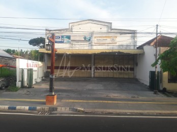 Dijual Gudang Luas 962 m2 di Caruban, Madiun