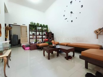 RUMAH 2 LANTAI MURAH LOKASI STRATEGIS