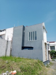 RUMAH 1 LANTAI LOKASI STRATEGIS DEKAT KAMPUS