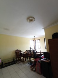 RUMAH MEWAH SIAP HUNI PLUS PERABOT DI ARAYA