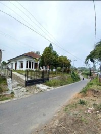 Rumah Besar Halaman Luas Murah Strategis di Tumpang Malang