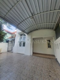 Sewa Rumah Terawat di Citraland, Dekat dengan Fasilitas Umum
