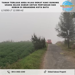 Tanah luas area hijau dekat wisata Brakseng, Sumber Brantas, Batu