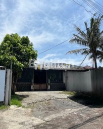 BANGUNAN CAFE SIAP PAKAI