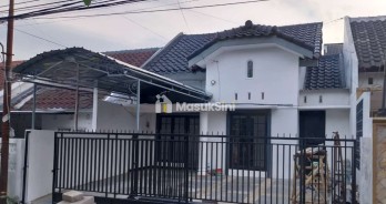 DIJUAL RUMAH 1 LANTAI SIAP HUNI LOKASI VILLA