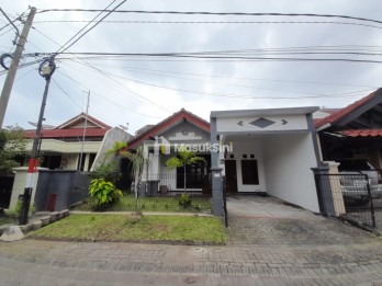 Di jual rumah minimalis modern di PBI Araya