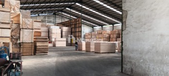 Dijual Gudang Luas 3950 m2 di Raya Bringkang, Gresik