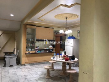 Dijual Rumah 2 Lantai di Komplek Taman Kartini, Jakarta Pusat