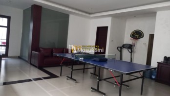 Dijual Rumah 3 Tingkat di Komplek Cemara Asri