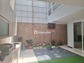 Dijual Rumah di Taman Palem Lestari, Cengkareng,