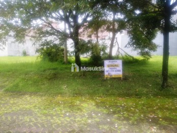 Dijual Tanah di Villa Golf Utama Araya