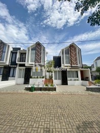 HUNIAN 2 LANTAI LOKASI STRATEGIS DEKAT PUSAT KOTA
