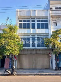 Jual Ruko Luas 3 Lantai di Daerah Bubutan Kota