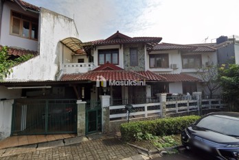 Jual Rumah Dua Lantai di Komplek Puri Cinere Kota