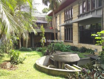 Jual Rumah Villa Mewah di Cipaganti Permai, Kota Bandung