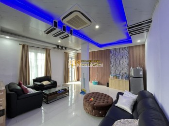 Jual Villa Hook Full Furnish di Komplek De Casa